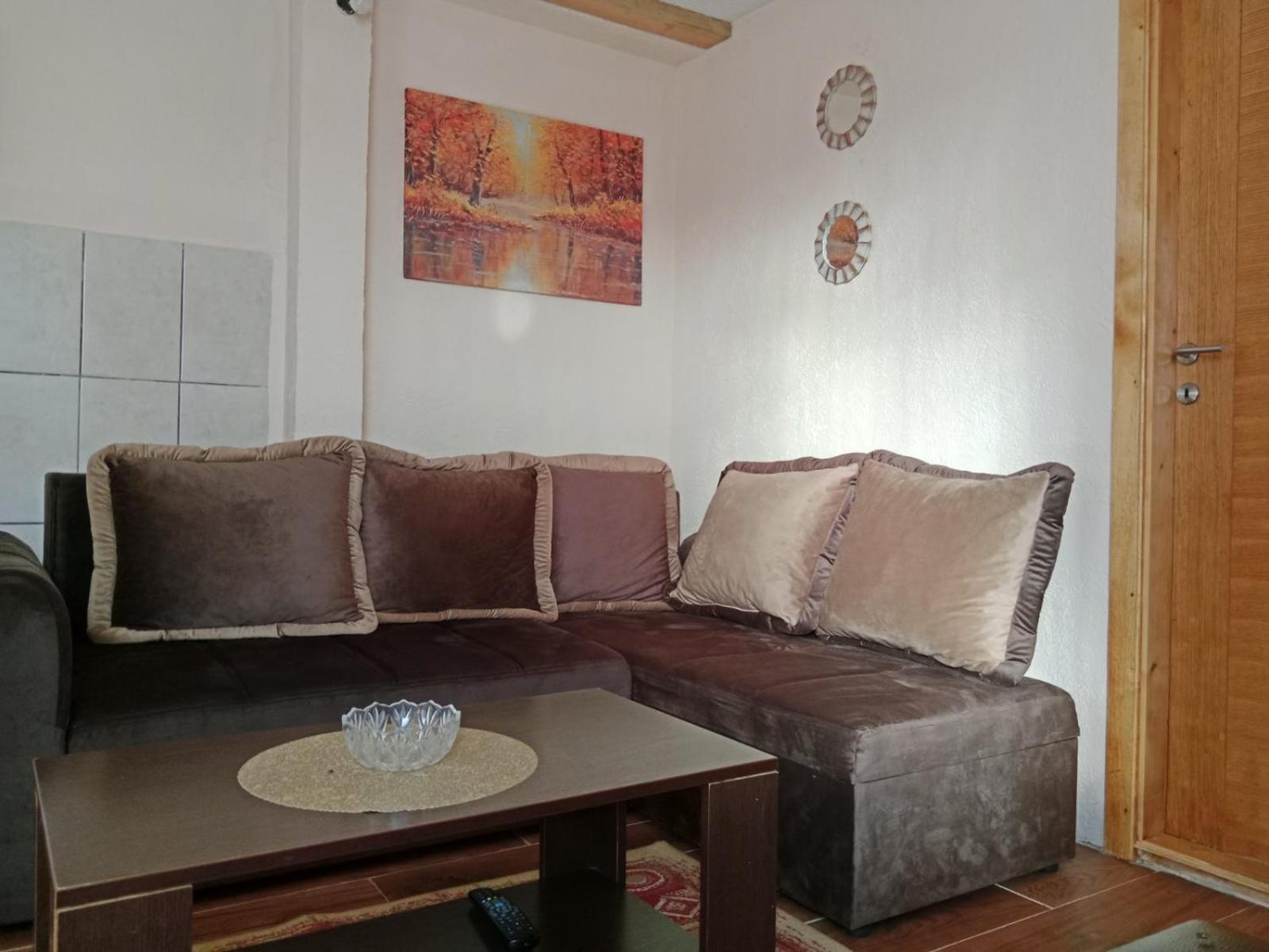 Djole I Nika Апартаменти